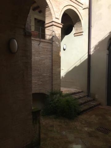 Antica Foligno 1600 Magic Apartment Extérieur photo